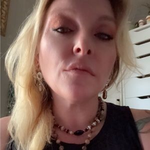 Meet your Posher, Heidi